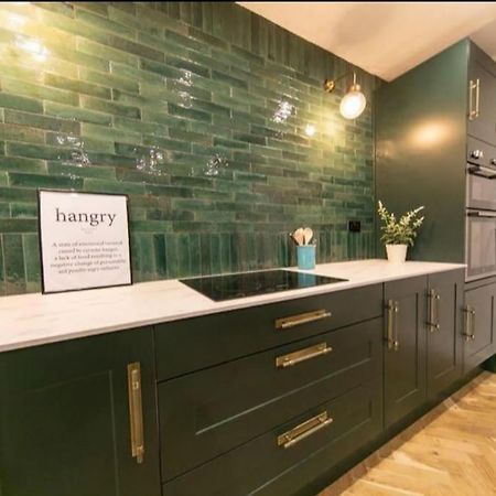 Recently Refurbished Home. Poulton-le-Fylde Ngoại thất bức ảnh