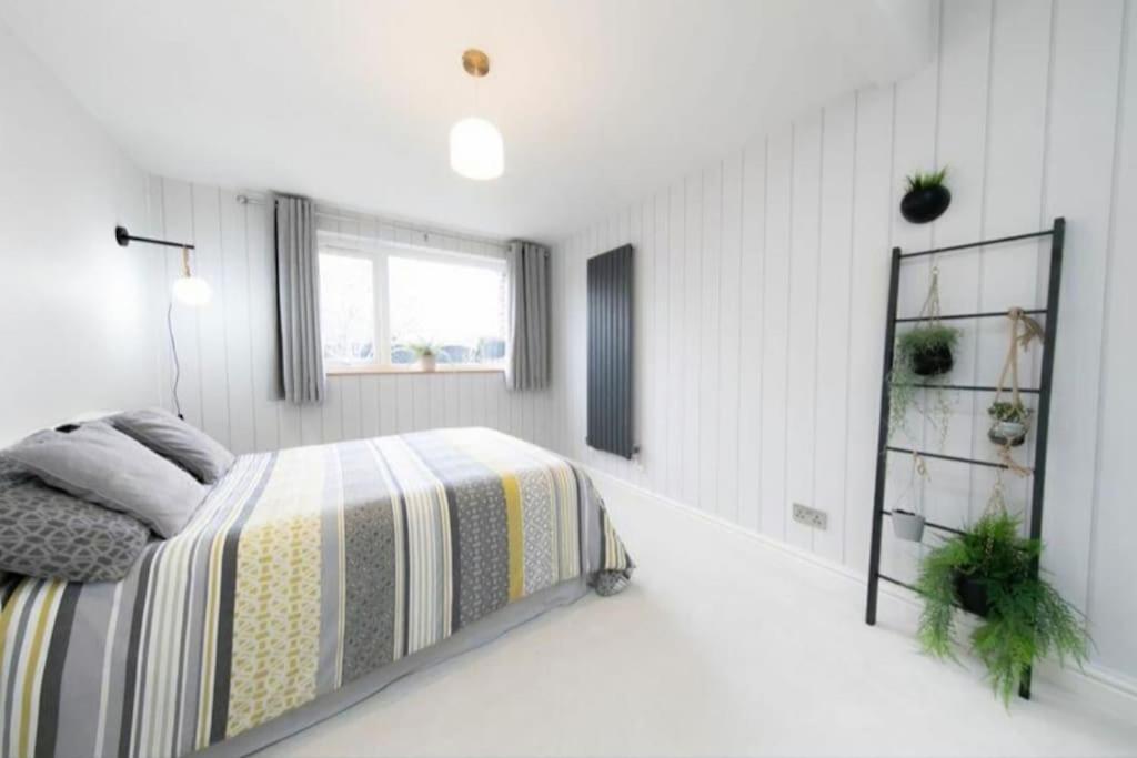 Recently Refurbished Home. Poulton-le-Fylde Ngoại thất bức ảnh