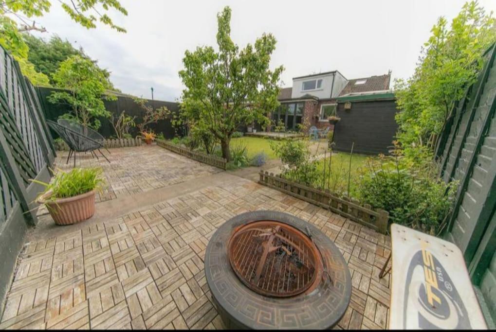 Recently Refurbished Home. Poulton-le-Fylde Ngoại thất bức ảnh